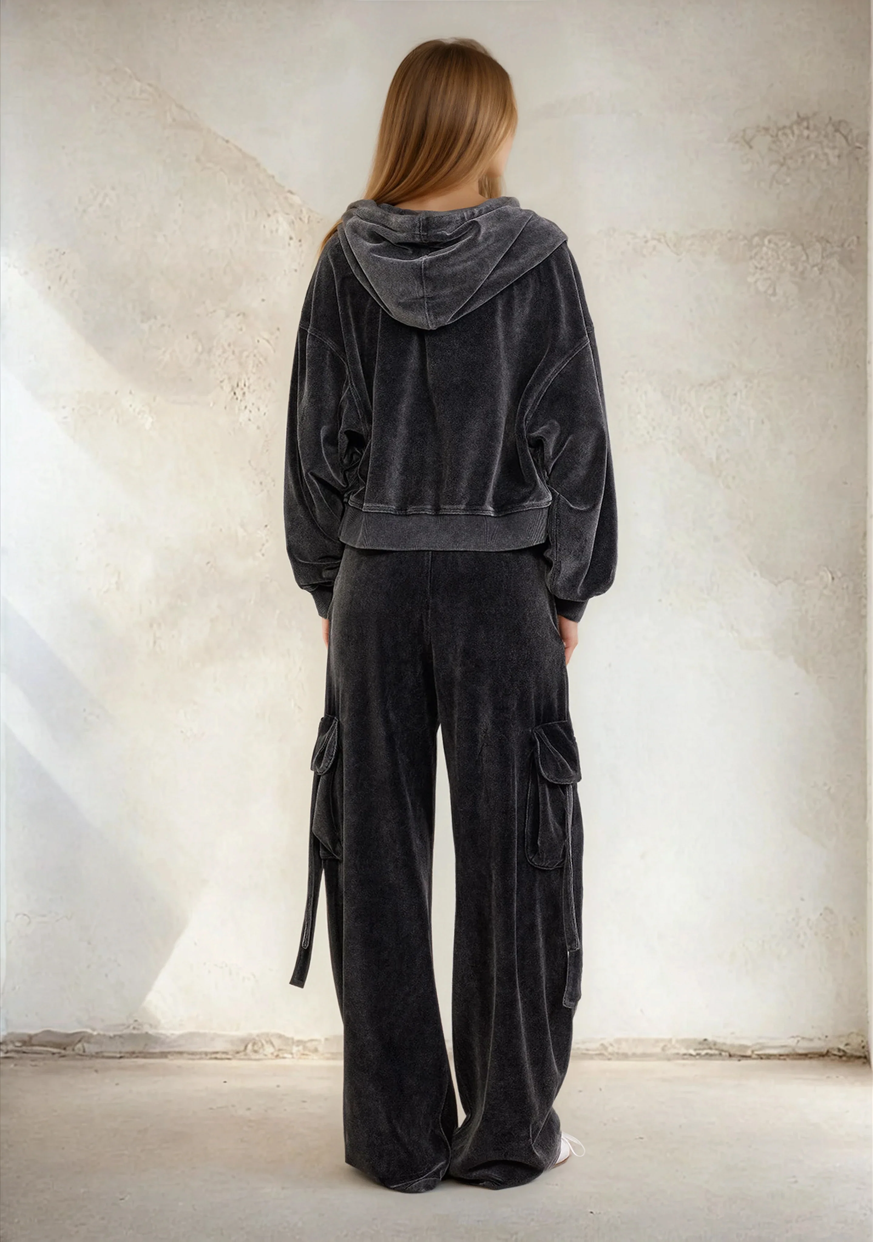 Felpa Crop con Cappuccio Donna F**K Nera W0400-BK - Image 3