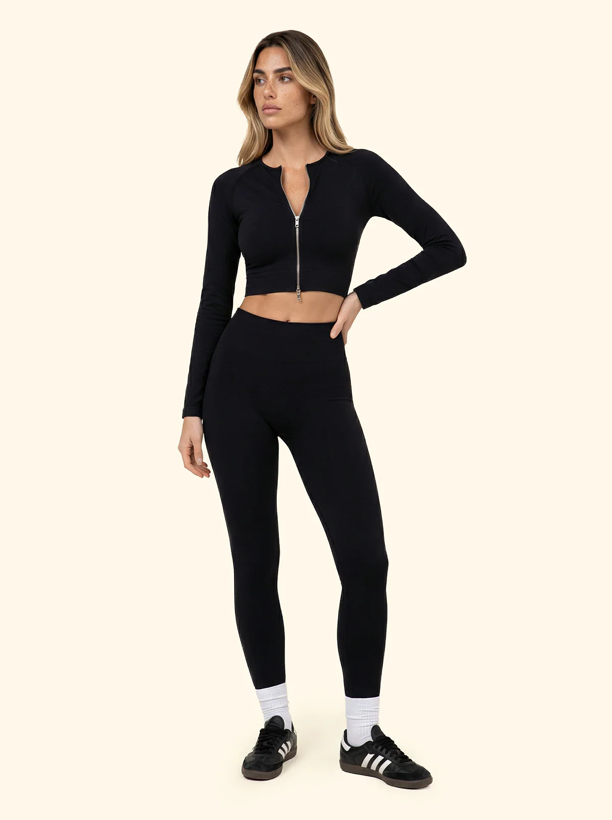 T-Shirt Crop con zip Seamless F**K Nera 05SM01-BK