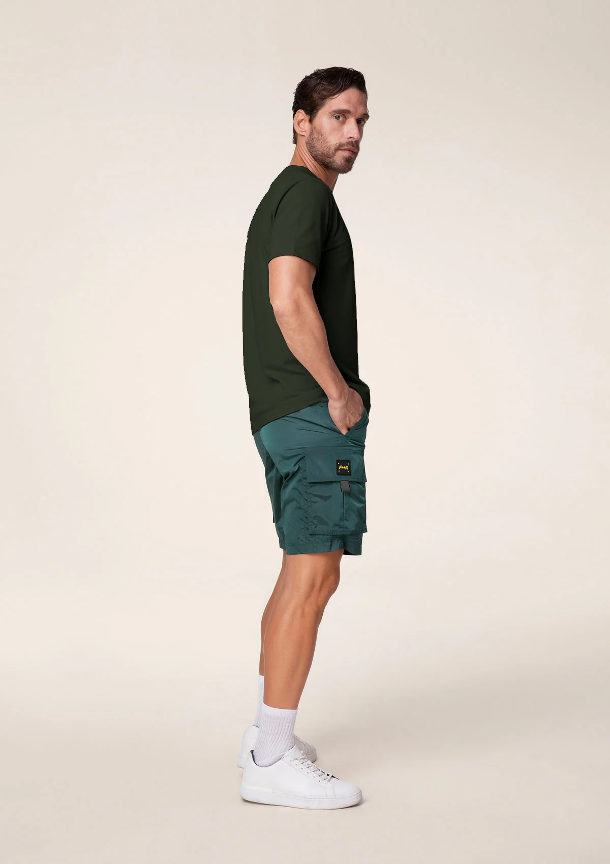 T-SHIRT CON TASCHINO - Image 2